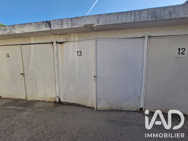 Vente Garage 14 m&sup2; — photo 1