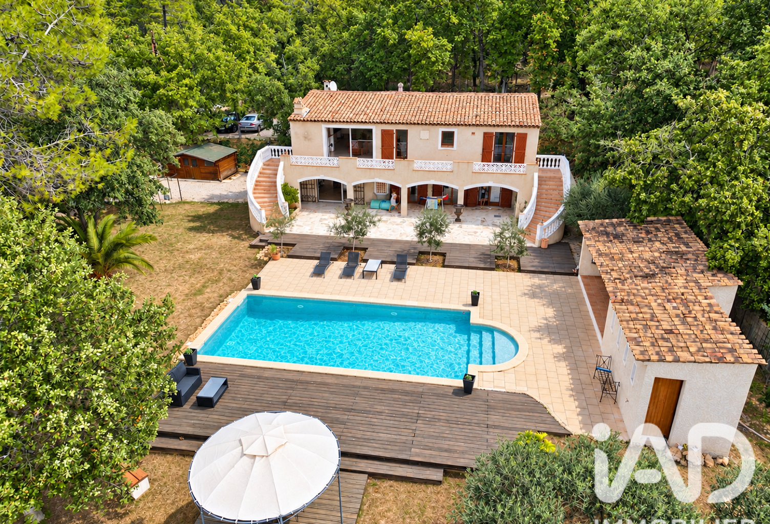Vente Maison/villa 11 pièces — photo 1
