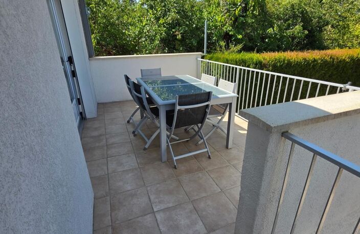 Vente Maison de ville 5 pièces — photo 2