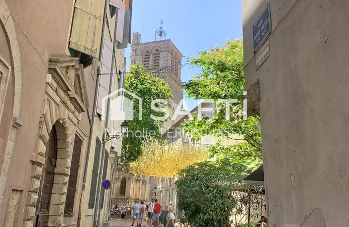 Au pied de la Cathédrale Saint-Nazaire — photo 3
