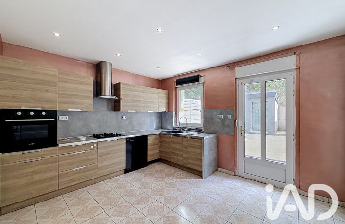 Vente Maison/villa 4 pièces — photo 2