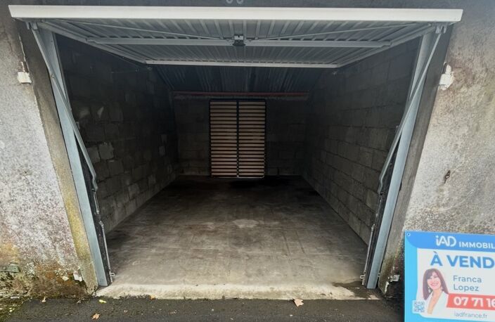Vente Garage 16 m&sup2; — photo 3