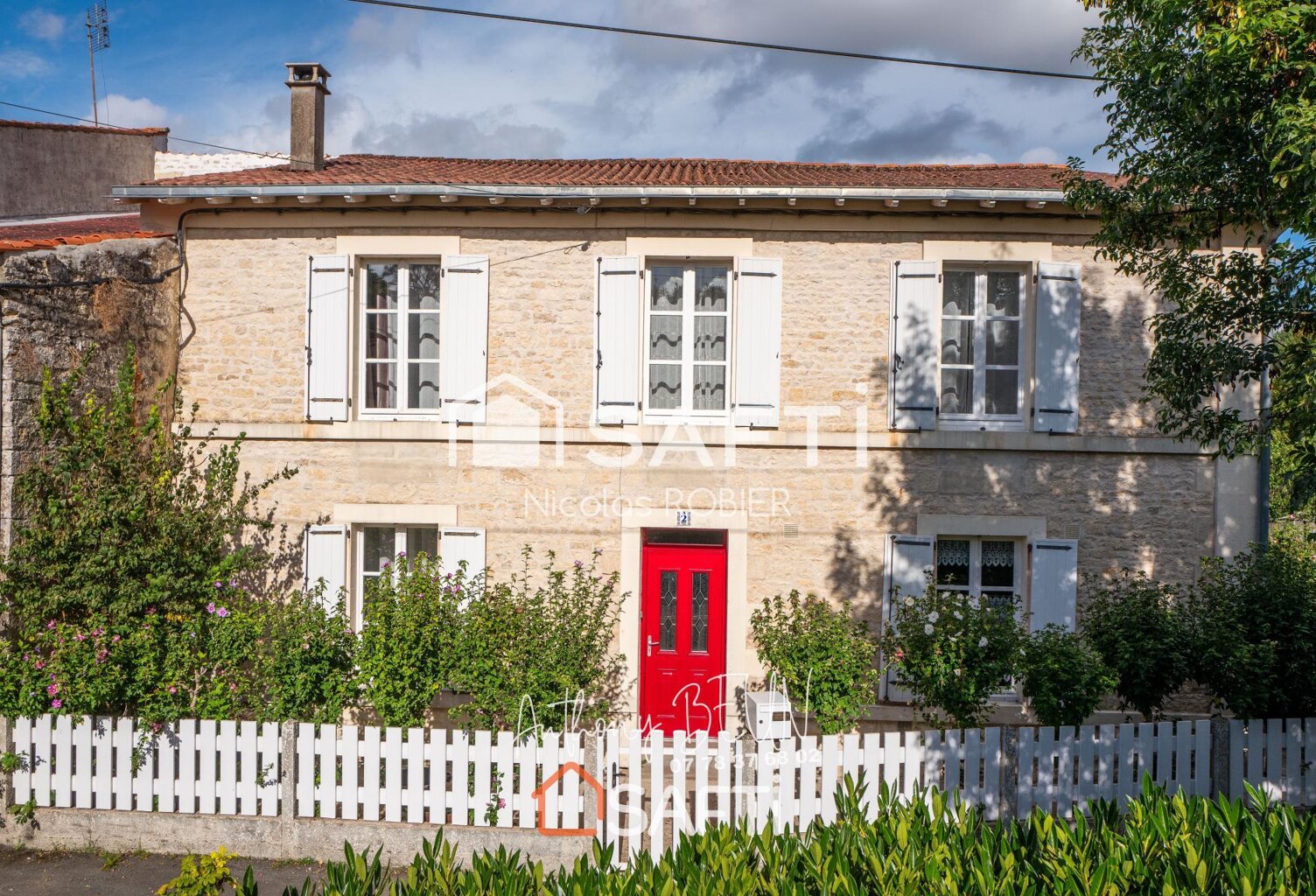 Charme de la pierre et accès direct sur la Sèvre ! — photo 1