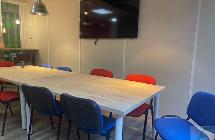 Bureau — photo 3