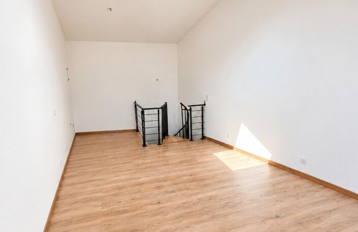Maison de village rénovée de 80 m² au cœur du centre historique — photo 2