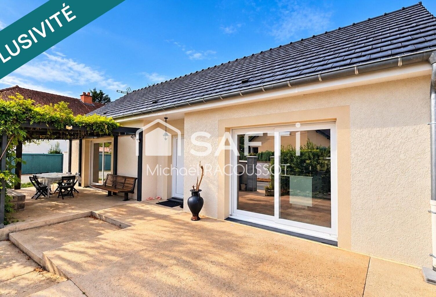 Maison récente de plain-pied  158 m²  Terrain de 1 400 m²  Montchanin — photo 1