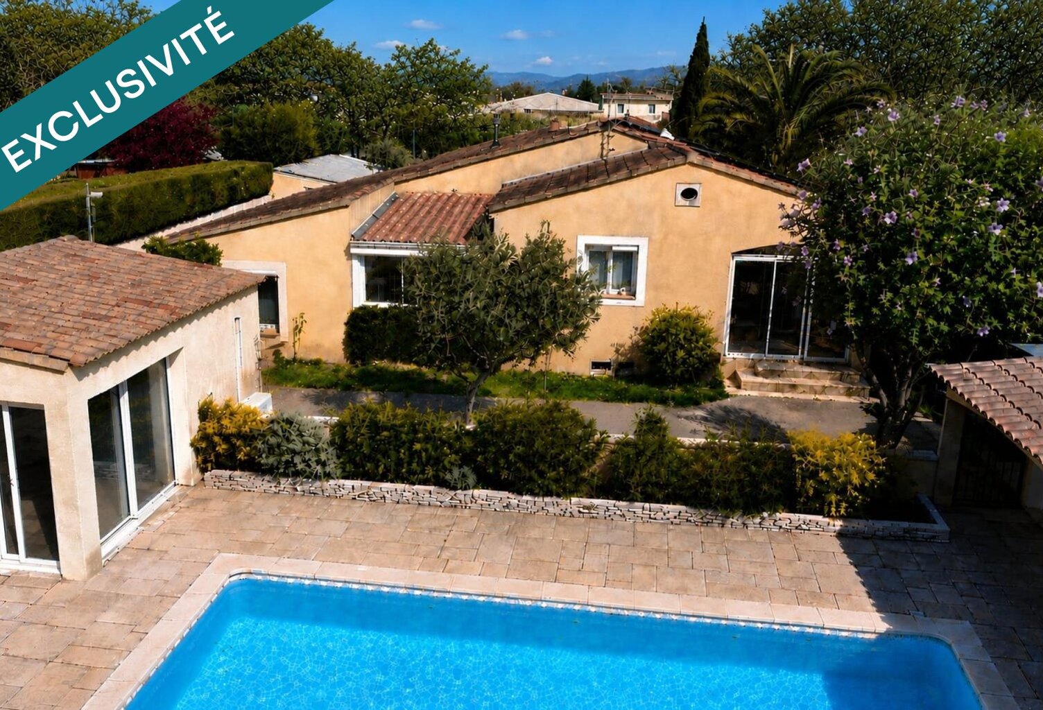 Lapalud-Une maison qui se vit autant qu'elle s'habite  166 m² — photo 1