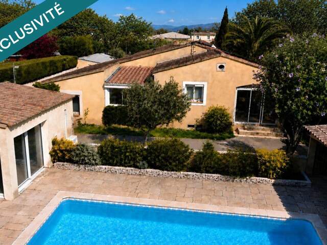 Lapalud-Une maison qui se vit autant qu'elle s'habite  166 m² — photo du bien