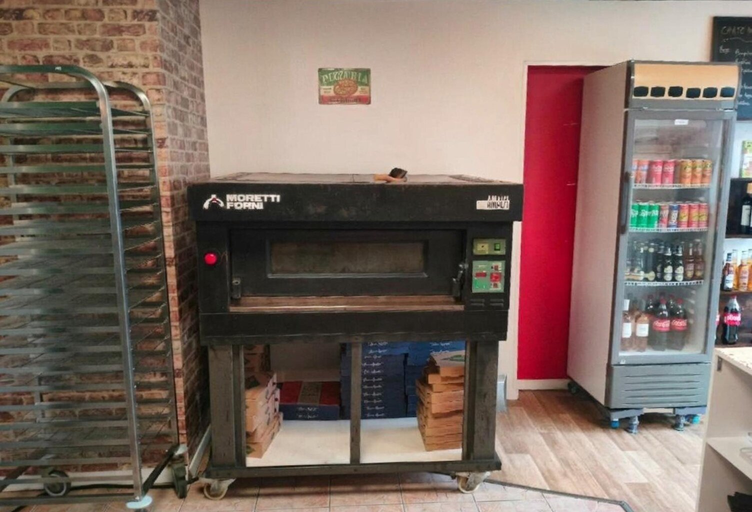 Fonds de commerce de pizzas à emporter — photo 1