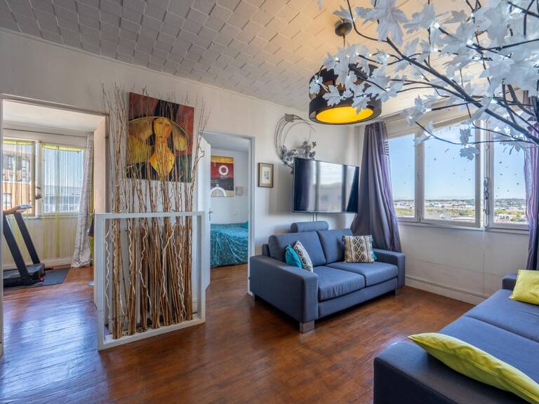 Appartement T4 de 66 m² avec vue dégagée et ascenseur — photo 1