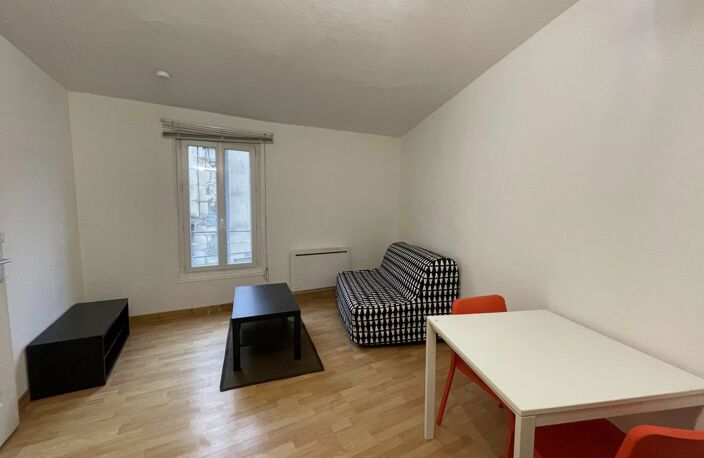Appartement T2 de 27,35m2 - Centre Ville Niort — photo 2