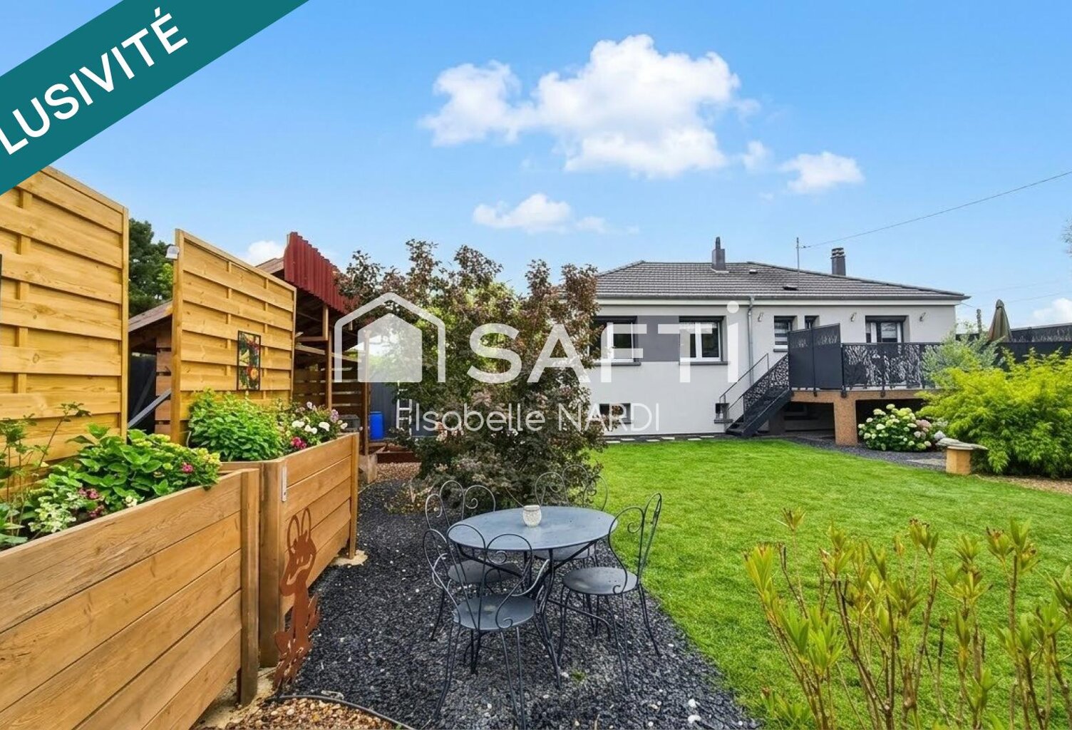 Laissez-vous séduire par les beaux volumes et les finitions irréprochables de cette maison individuelle de plain-pied surélevé ! — photo 1