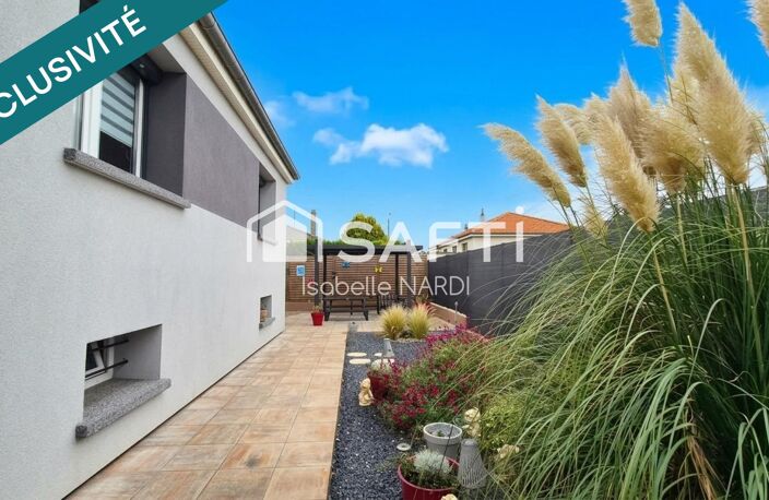 Laissez-vous séduire par les beaux volumes et les finitions irréprochables de cette maison individuelle de plain-pied surélevé ! — photo 3