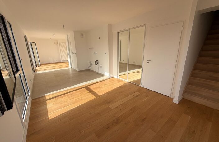 T5 Duplex ultra lumineux, généreuse terrasse — photo 2