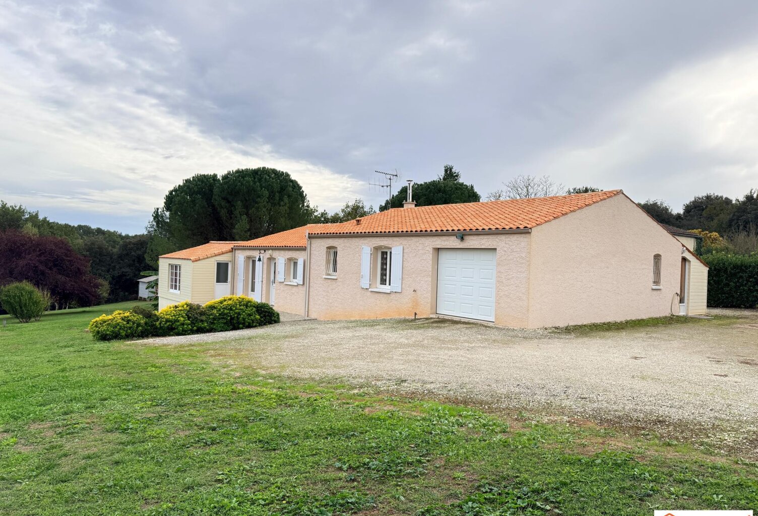 Maison T4 avec garage à Saint-Vaize. — photo 1