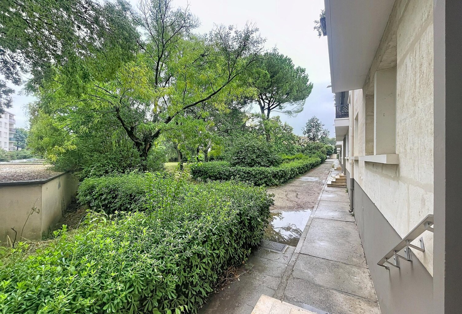 LES ARCEAUX FF4 AVEC BALCON ET CAVE — photo 1