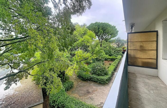 LES ARCEAUX FF4 AVEC BALCON ET CAVE — photo 3