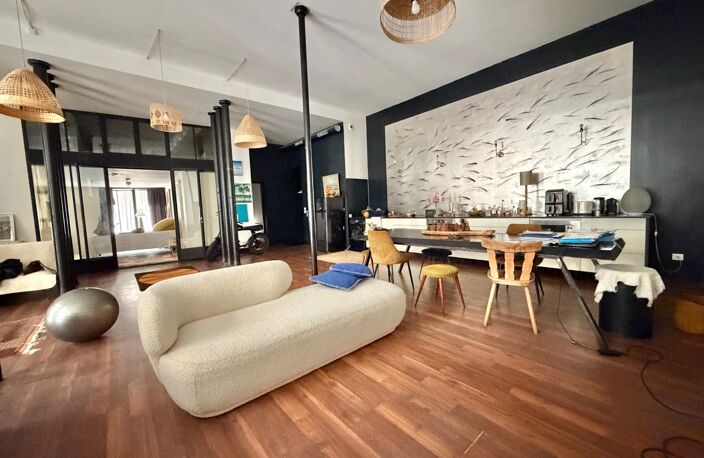 Bureaux commerciaux avec loft et ses caves voutées en pierre — photo 4