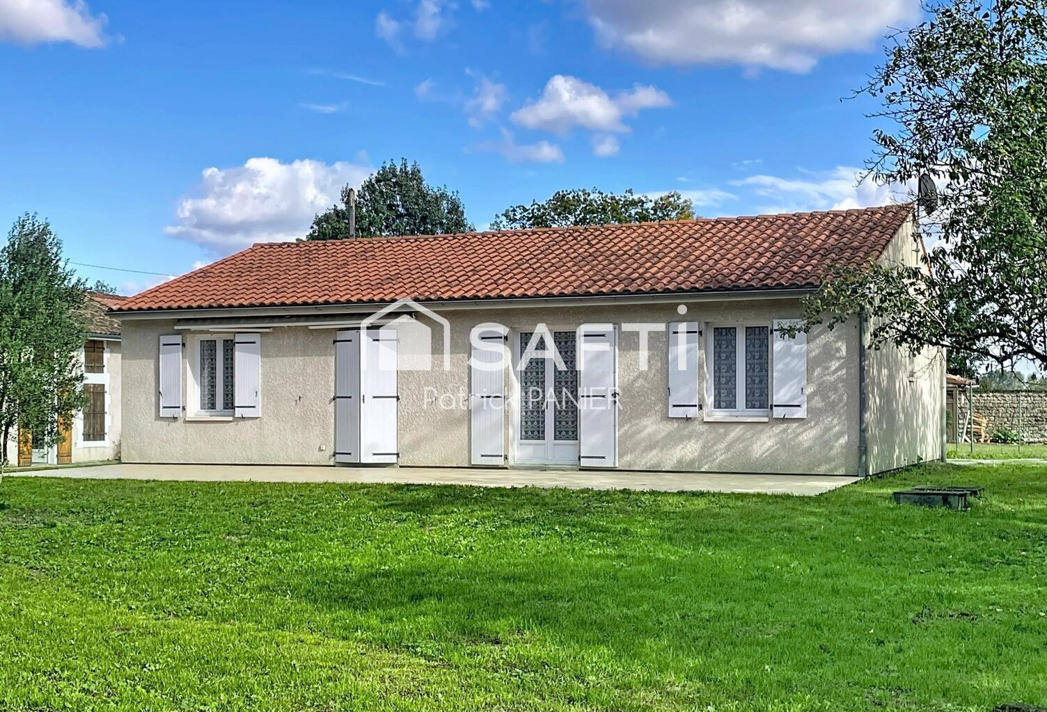 Pavillon et maison — photo 1