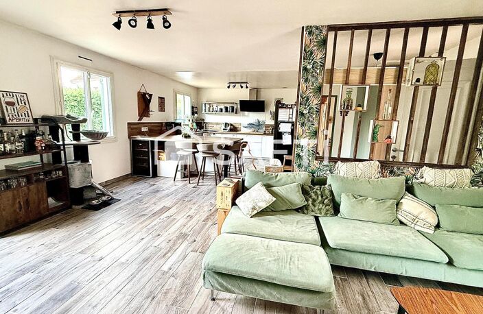 Belle maison familiale de 6 pièces avec 4 chambres située au Mesnil-Aubry. — photo 4