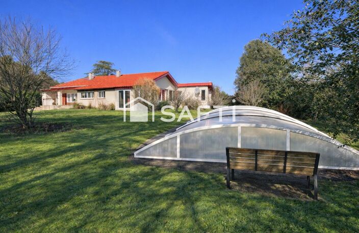 A Miélan villa T6 avec piscine et parc de 3500 m² — photo 2