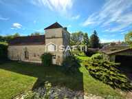 Maison de Maître à la campagne avec dépendances et terrain arboré. — photo 3