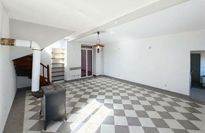 Maison individuelle avec garage et grand terrain — photo 5