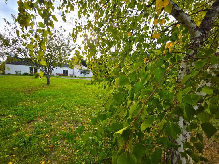 longère de charme ses dépendances, et ses 7000m² de terrain — photo 1