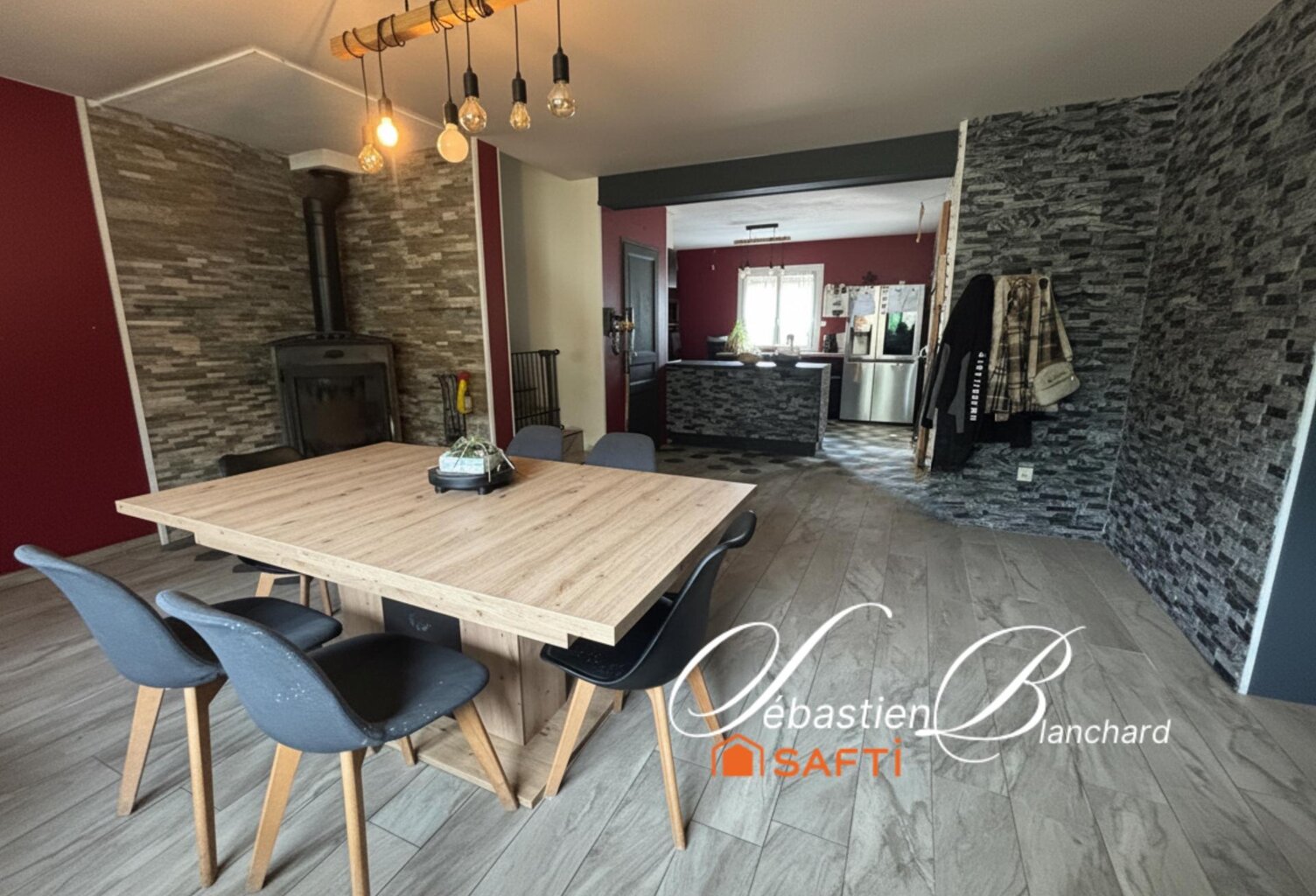 Une maison aux multiples possibilités, idéale pour une famille en quête d'espace et de sérénité ! — photo 1