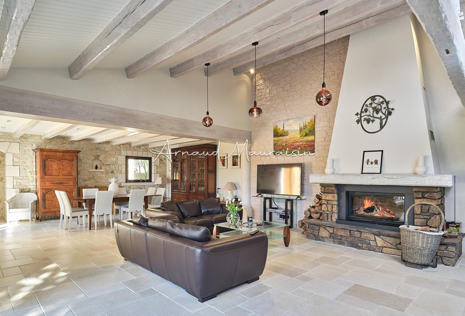 Maison familiale avec piscine et terrain paysagé ! — photo 1