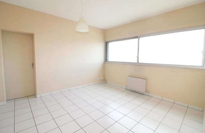 Location appartement 2 pièces 46 m² à Toulouse (31300) — photo 2