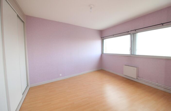 Location appartement 2 pièces 46 m² à Toulouse (31300) — photo 3