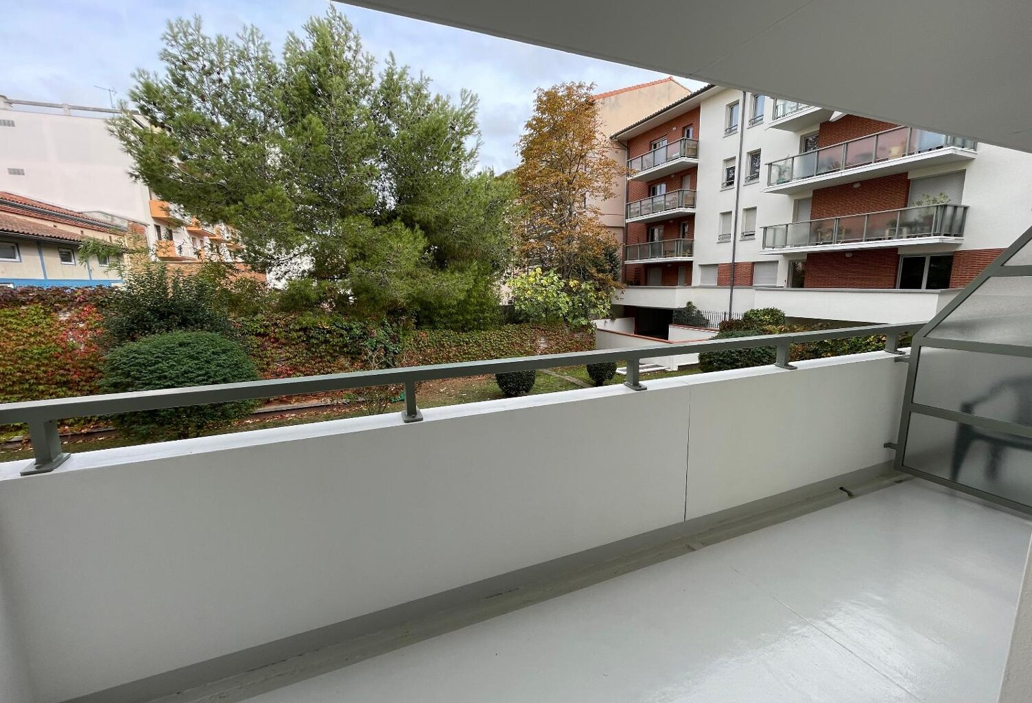 Location appartement 1 pièce 37 m² à Toulouse (31400) — photo 1