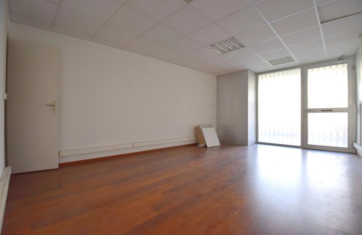 Local commercial Saint Roch — photo 3