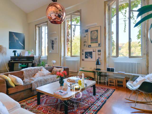 Caluire-et-Cuire – Duplex comme une maison d’environ 186,93 m² – 4 chambres – Jardin privatif d'environ 600 m² avec piscine – Vue exceptionnelle sur la Saône et l’Île Barbe — photo du bien