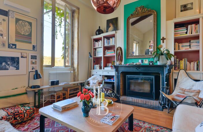 Caluire-et-Cuire – Duplex comme une maison d’environ 186,93 m² – 4 chambres – Jardin privatif d'environ 600 m² avec piscine – Vue exceptionnelle sur la Saône et l’Île Barbe — photo 2