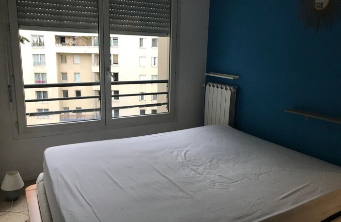 2 Pièces avec balcon proche métro église — photo 4