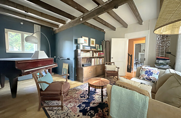 Maison en pierre - 3 chambres - jardin et piscine - 5 mins d — photo 3