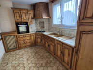 Maison 91 m2 à réinventer   Sous-sol complet et beau potenti — photo 3
