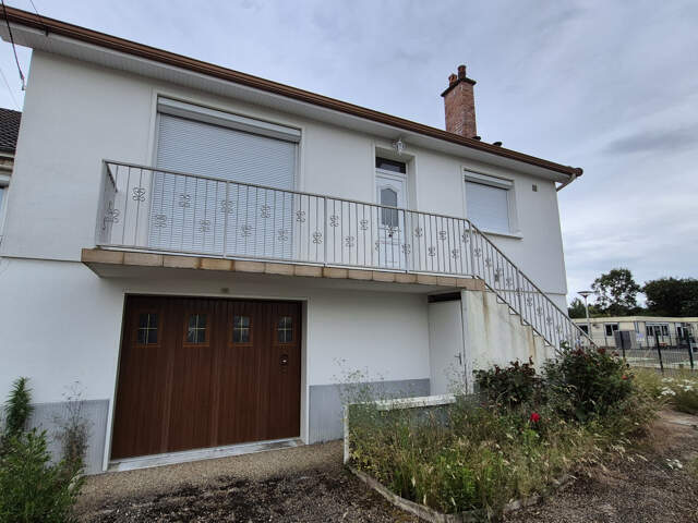 Maison 91 m2 à réinventer   Sous-sol complet et beau potenti — photo du bien