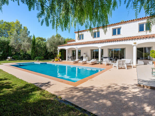 Superbe villa familiale de type 7   220 m2   Vue dégagée, pi — photo du bien