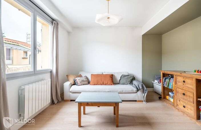 T4 DUPLEX – HYPERCENTRE – 2 STATIONNEMENTS – BALCON – CAVE — photo 4