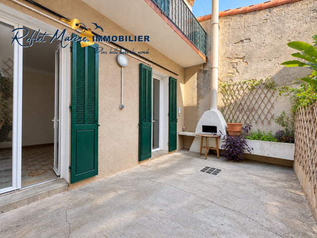 Appartement T2 avec terrasse et cave   Centre-ville de La Ci — photo du bien