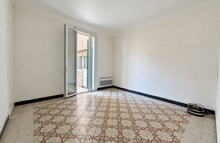 Appartement T2 avec terrasse et cave   Centre-ville de La Ci — photo 2