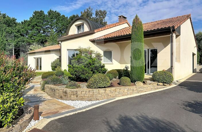maison/villa 7 pièce(s) 207 m2 — photo 2