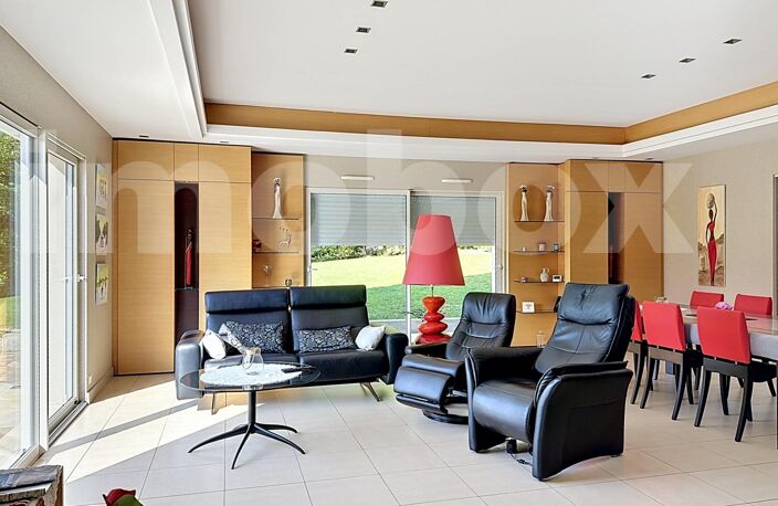 maison/villa 7 pièce(s) 207 m2 — photo 3