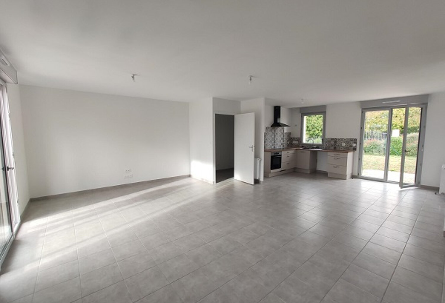 Maison St Dye Sur Loire 4 piece(s) 91 m2 — photo 1