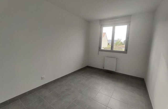 Maison St Dye Sur Loire 4 piece(s) 91 m2 — photo 4