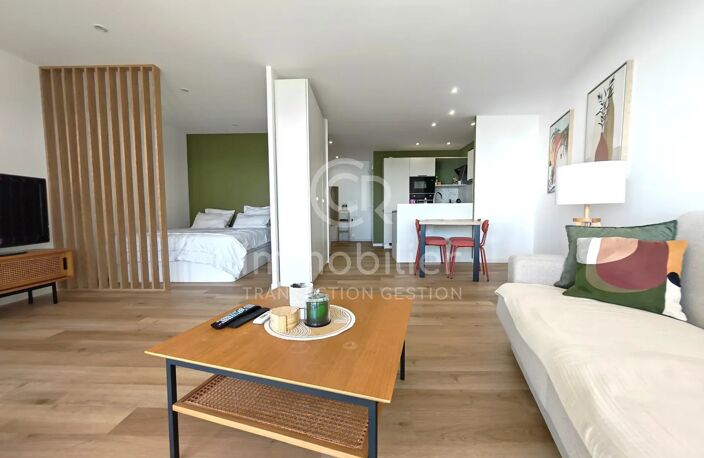 COUP DE CŒUR – GRAND STUDIO VUE MER, ENTIÈREMENT RÉNOVÉ — photo 3