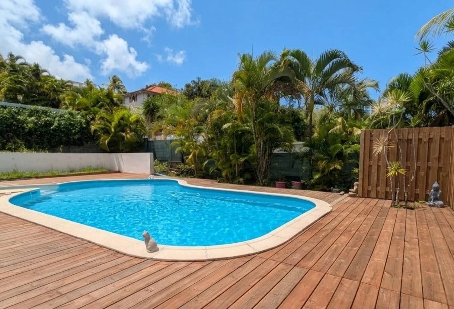 Sainte-Luce – Villa bois T4, piscine, 1 299 m² – Appel d'offres — photo 1
